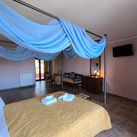 Hotell Hotel Anastazia 4*